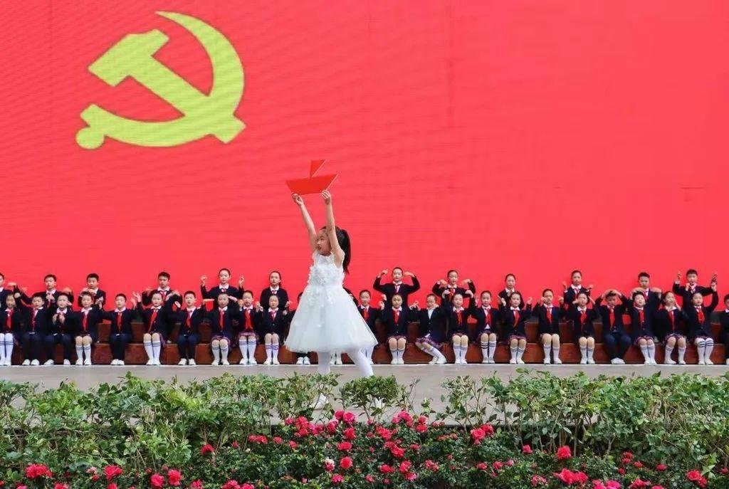 【民声】霸州一村垃圾成堆,环卫半个多月不清理